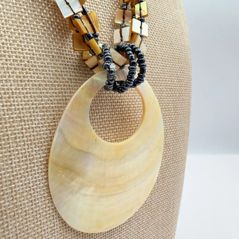VTG 90s Silver Tone Beaded Mother of Pearl Pendant Necklace Statement Jewelry